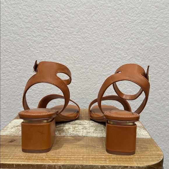 Vince Camuto Acaylee Leather Heel Sandals Size 11 Wide - Picture 6 of 8